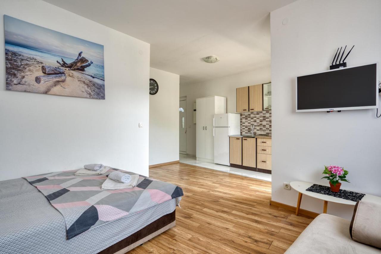 Apartmani Cukic Rafailovici 布德瓦 外观 照片