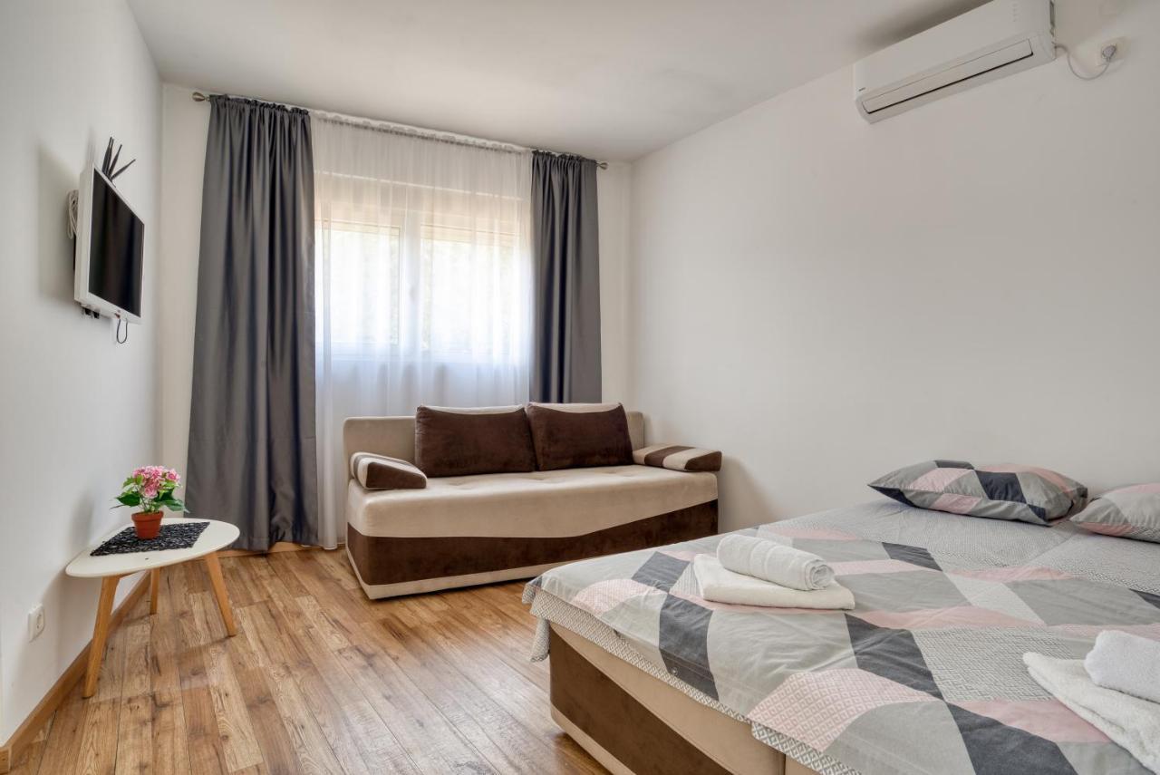 Apartmani Cukic Rafailovici 布德瓦 外观 照片