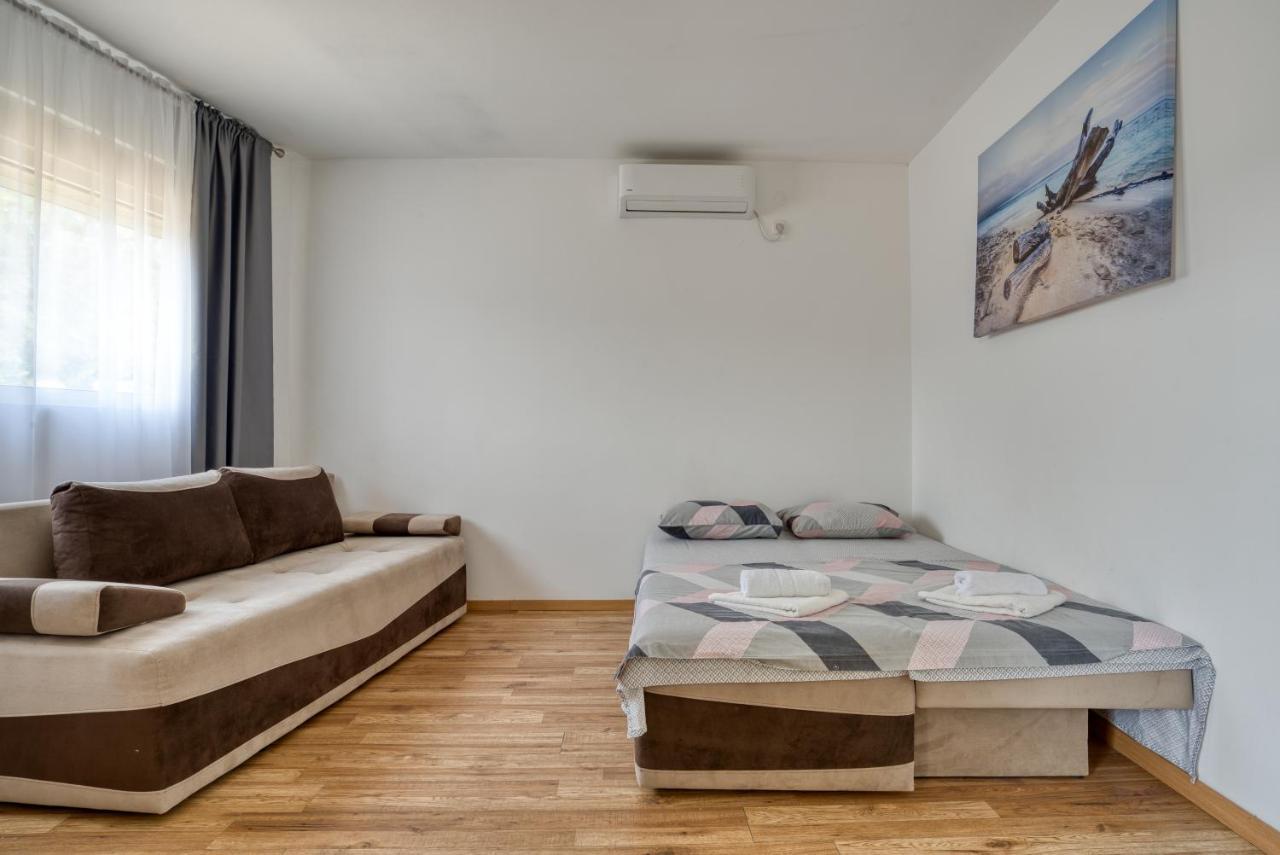 Apartmani Cukic Rafailovici 布德瓦 外观 照片