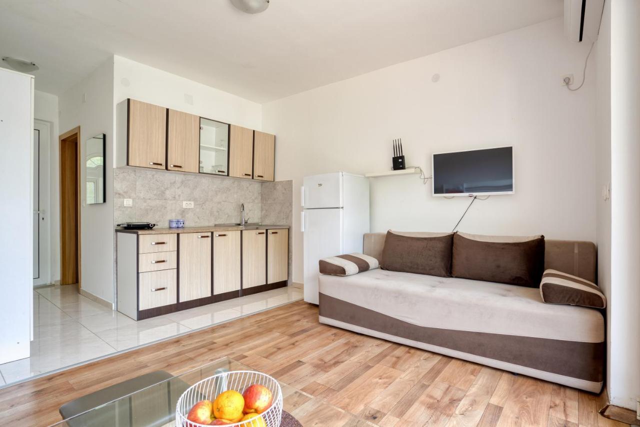 Apartmani Cukic Rafailovici 布德瓦 外观 照片