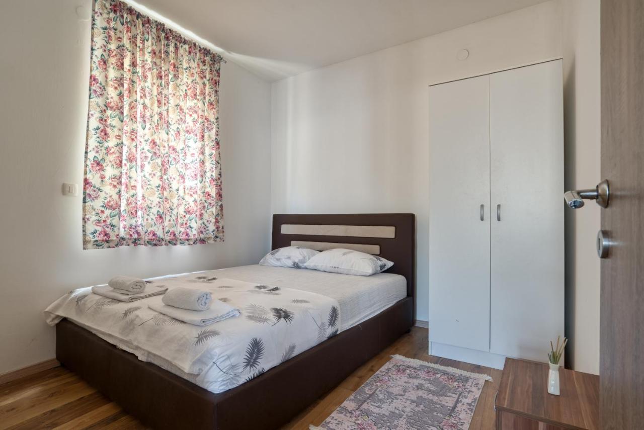 Apartmani Cukic Rafailovici 布德瓦 外观 照片