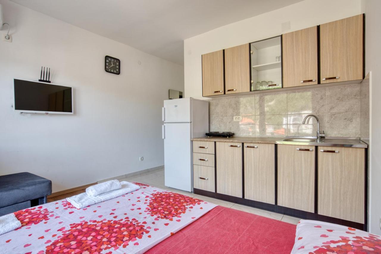 Apartmani Cukic Rafailovici 布德瓦 外观 照片